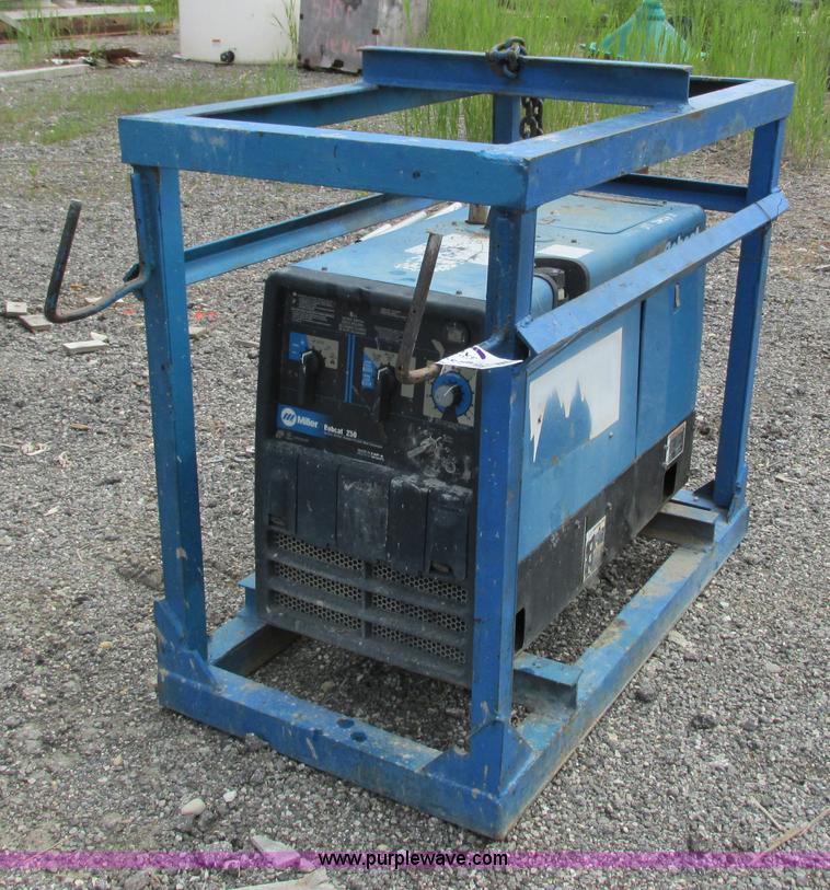 image for item G8665 Miller Bobcat 250 welder/generator