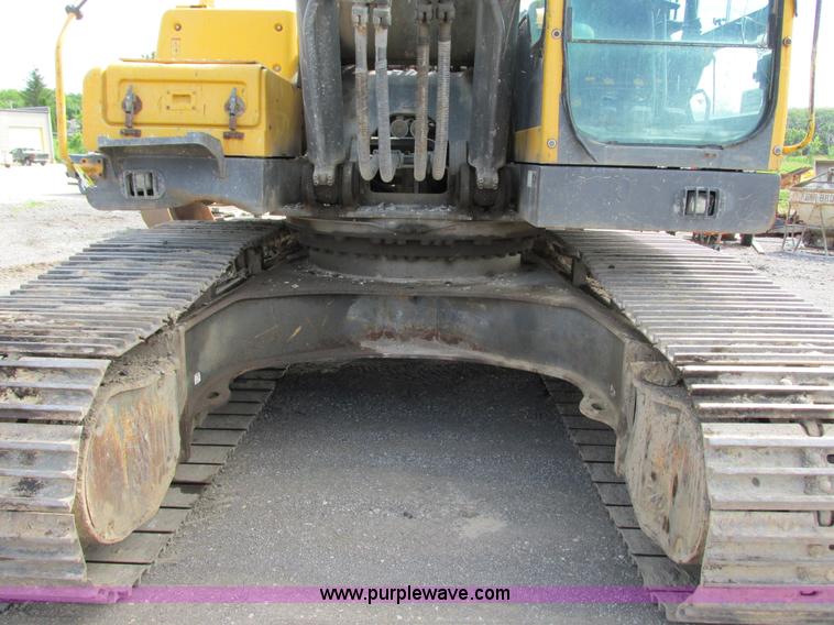 image for item G8666 2004 Volvo EC330BLC excavator