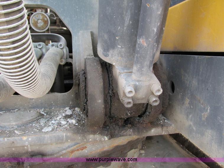 image for item G8666 2004 Volvo EC330BLC excavator