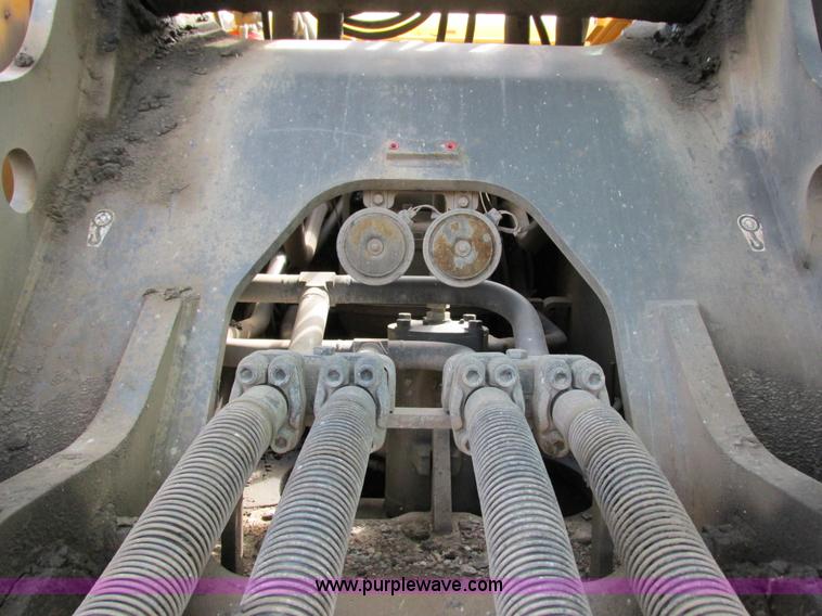 image for item G8666 2004 Volvo EC330BLC excavator