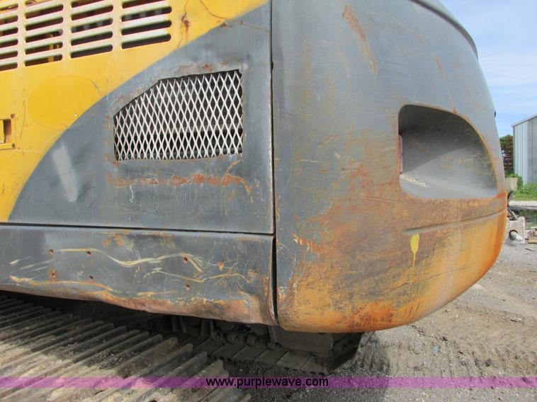 image for item G8666 2004 Volvo EC330BLC excavator
