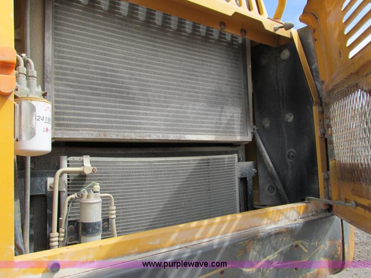 image for item G8666 2004 Volvo EC330BLC excavator