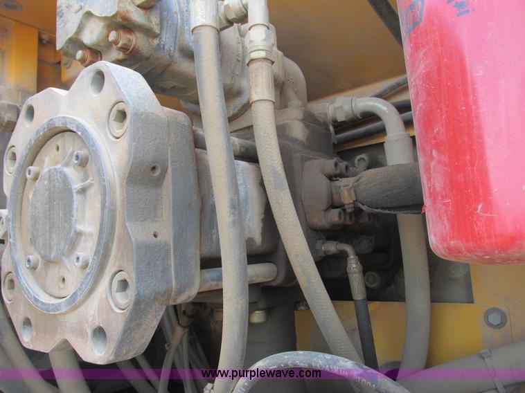 image for item G8666 2004 Volvo EC330BLC excavator