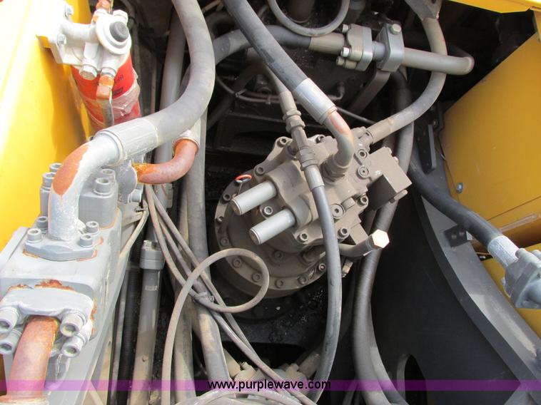 image for item G8666 2004 Volvo EC330BLC excavator