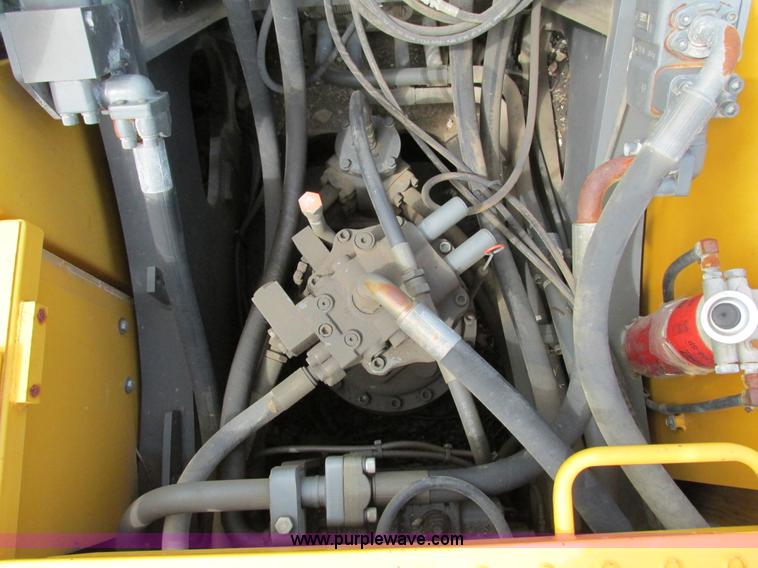 image for item G8666 2004 Volvo EC330BLC excavator