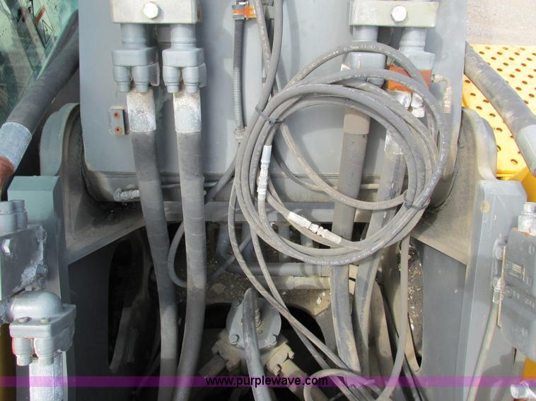 image for item G8666 2004 Volvo EC330BLC excavator