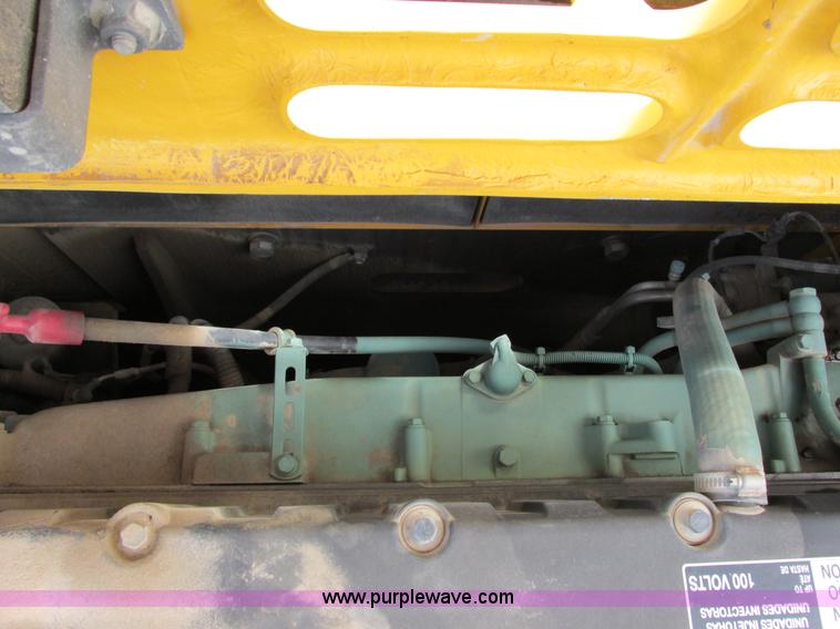 image for item G8666 2004 Volvo EC330BLC excavator