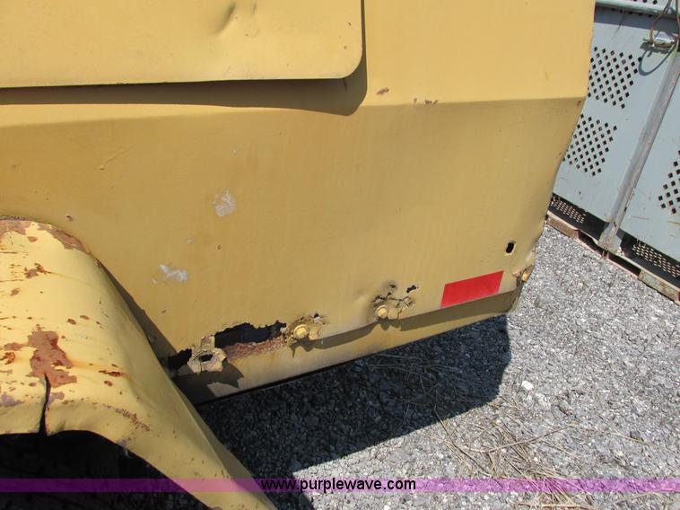 image for item G8668 LeRoi air compressor