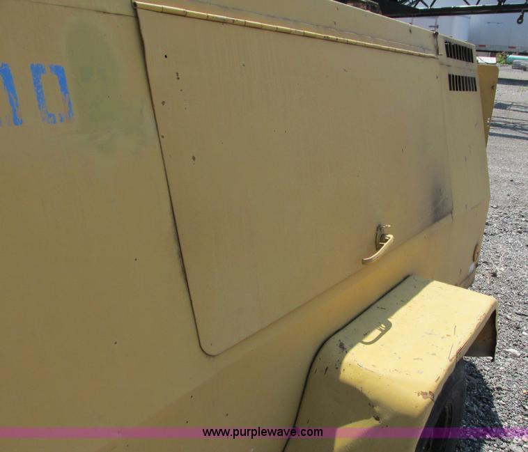 image for item G8668 LeRoi air compressor