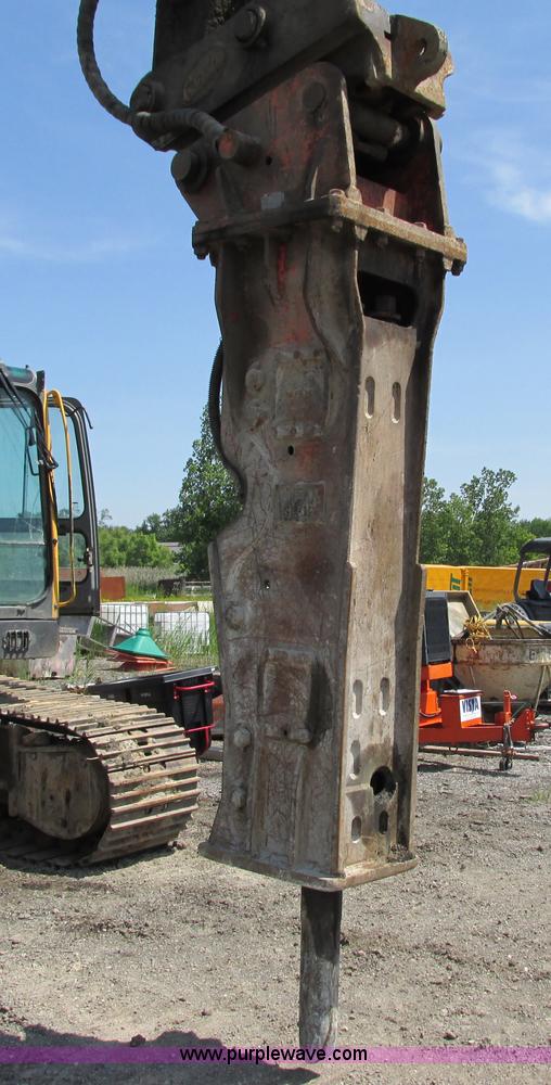 image for item G8671 NPK hydraulic breaker