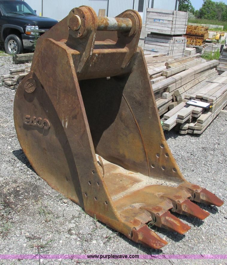 image for item G8673 Esco excavator bucket