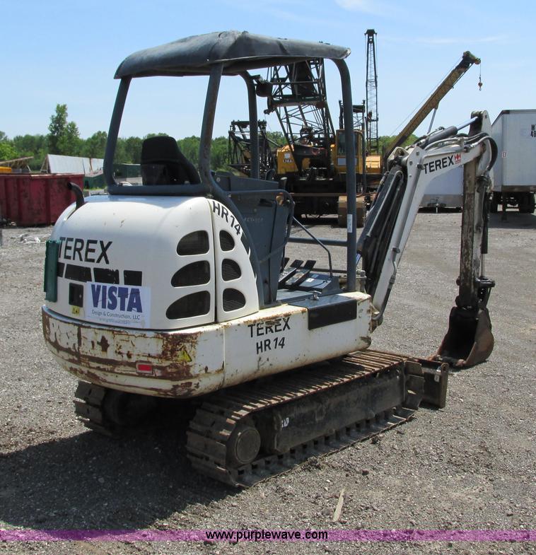 image for item G8674 2005 Terex HR14 mini excavator