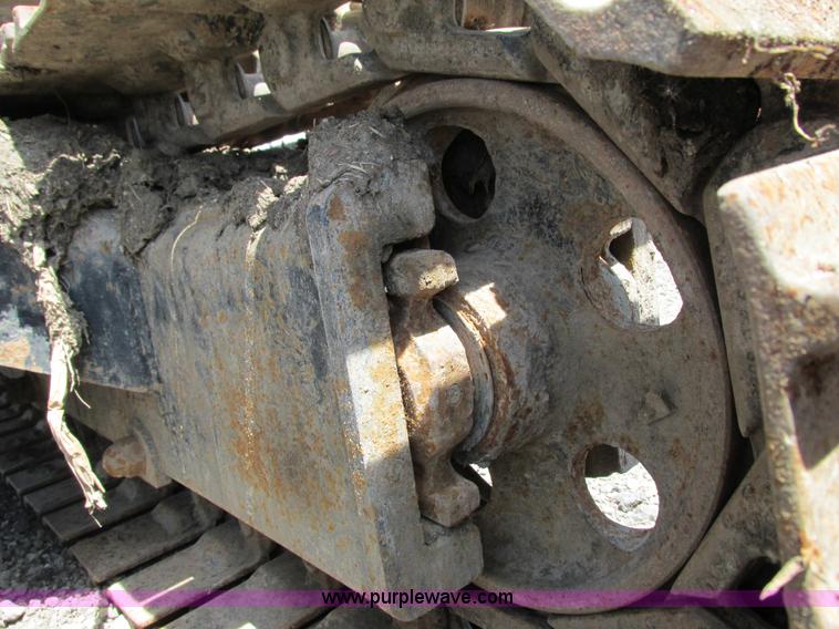 image for item G8674 2005 Terex HR14 mini excavator