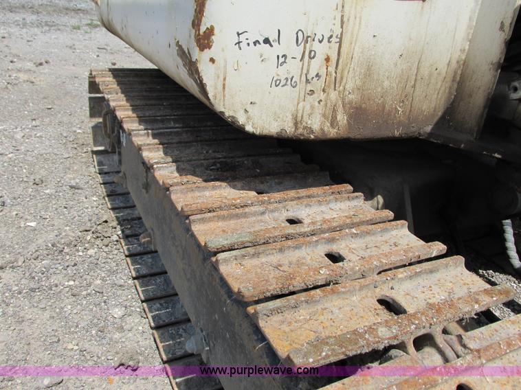 image for item G8674 2005 Terex HR14 mini excavator