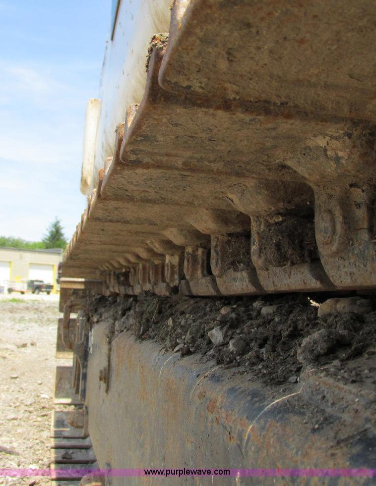 image for item G8674 2005 Terex HR14 mini excavator