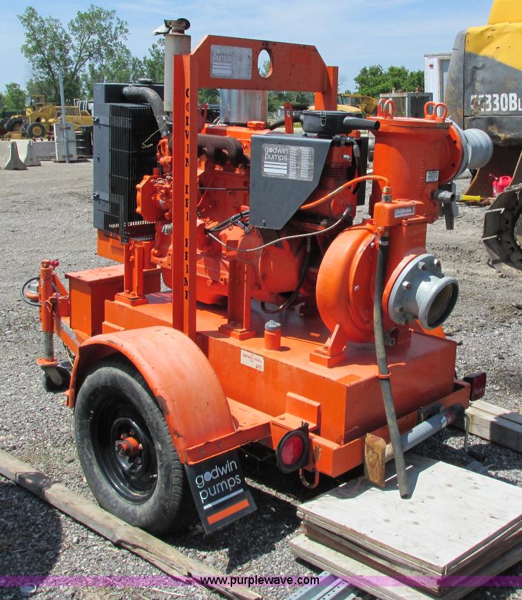 image for item G8675 2009 Goodwin 6" Dri-Prime water pump