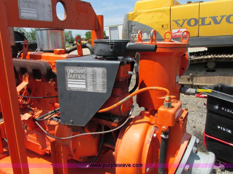 image for item G8675 2009 Goodwin 6" Dri-Prime water pump