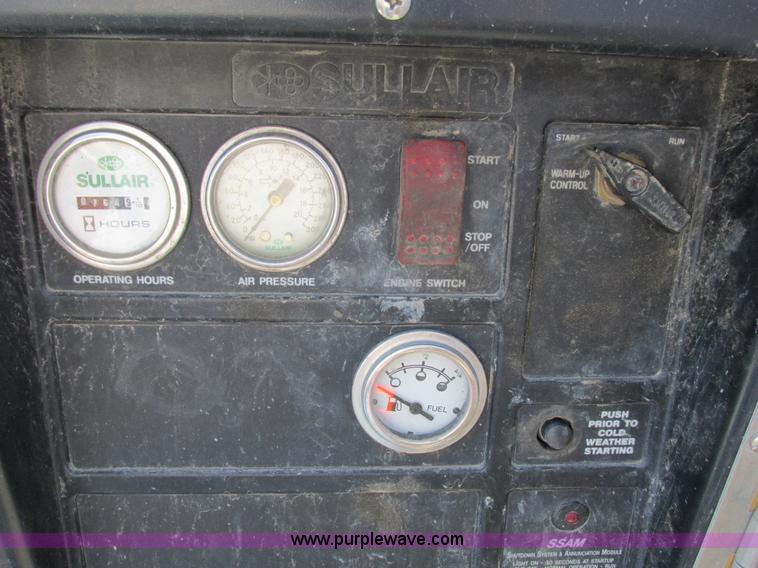 image for item G8676 Sullair 185CA air compressor