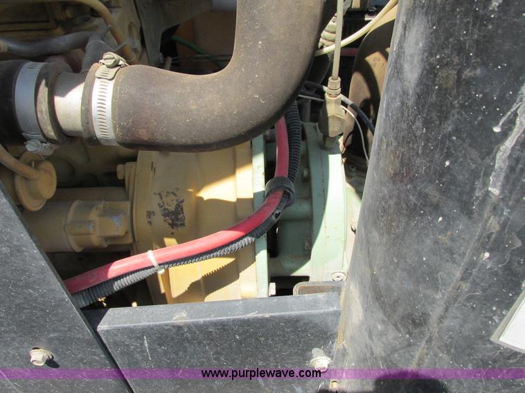 image for item G8676 Sullair 185CA air compressor