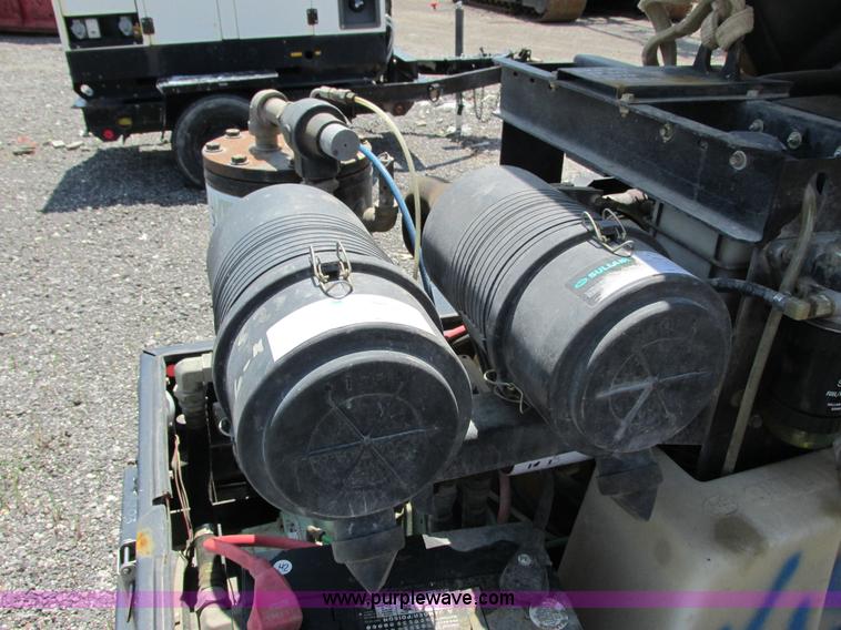 image for item G8676 Sullair 185CA air compressor