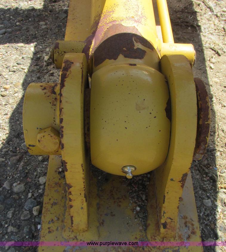 image for item A8581 SEC weld-on hydraulic thumb