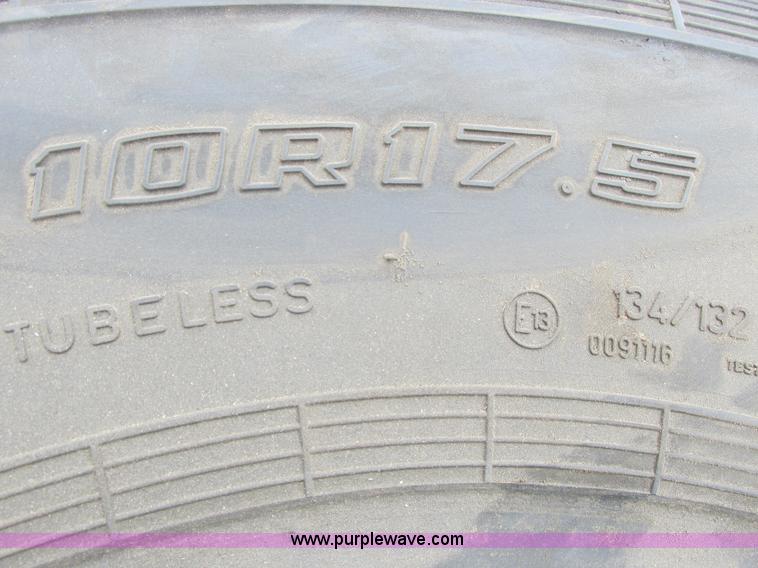 image for item A8638 2004 Trail King trailer