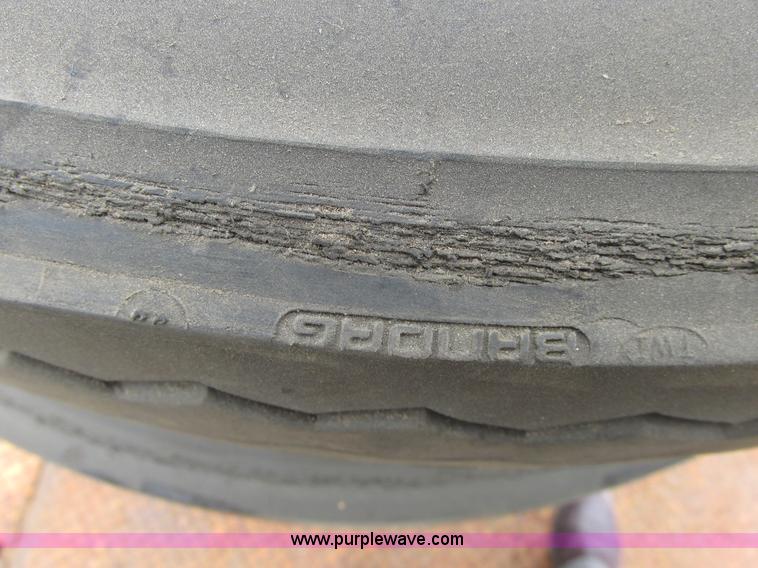 image for item A8638 2004 Trail King trailer