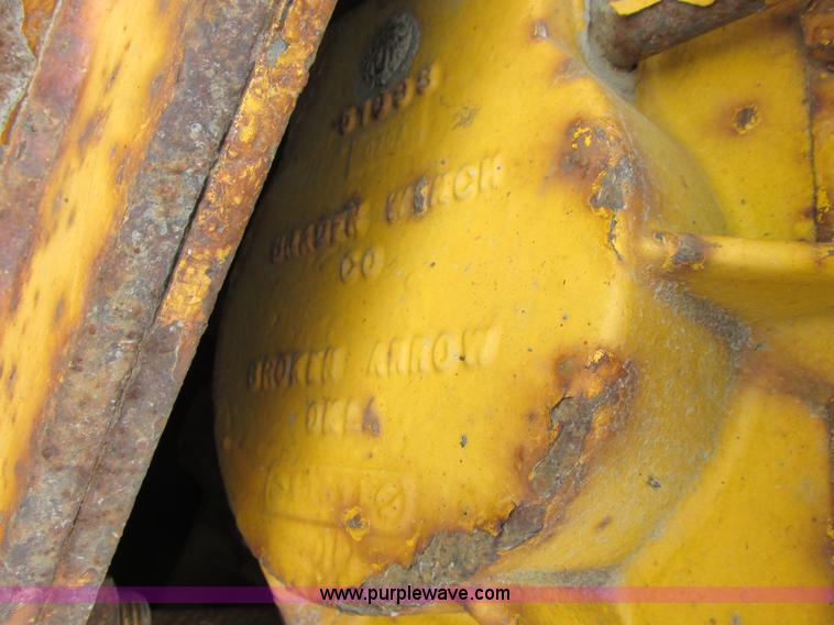 image for item A8638 2004 Trail King trailer