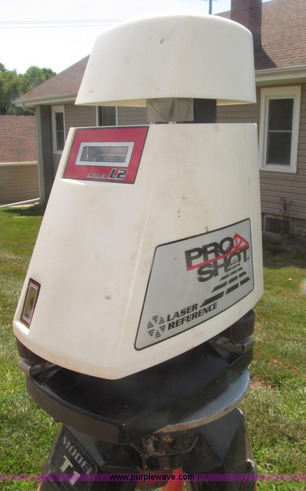 image for item AE9476 Assorted surveying equipment