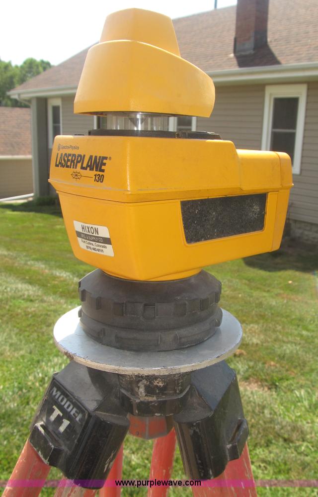 image for item AE9476 Assorted surveying equipment