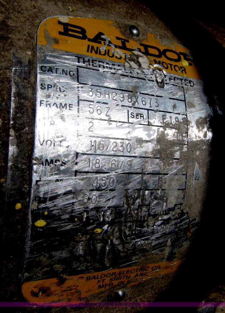 image for item AE9477 Siphon portable airless paint sprayer