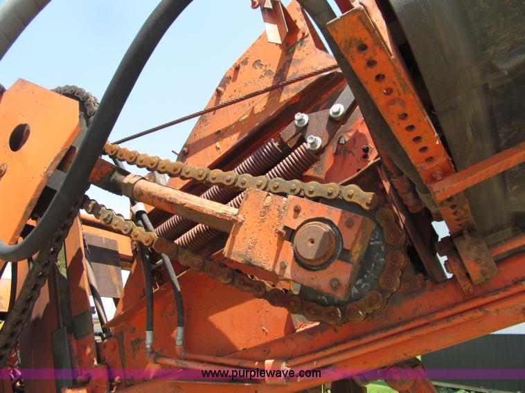 image for item D7437 Koehring 600 crawler wheel trencher