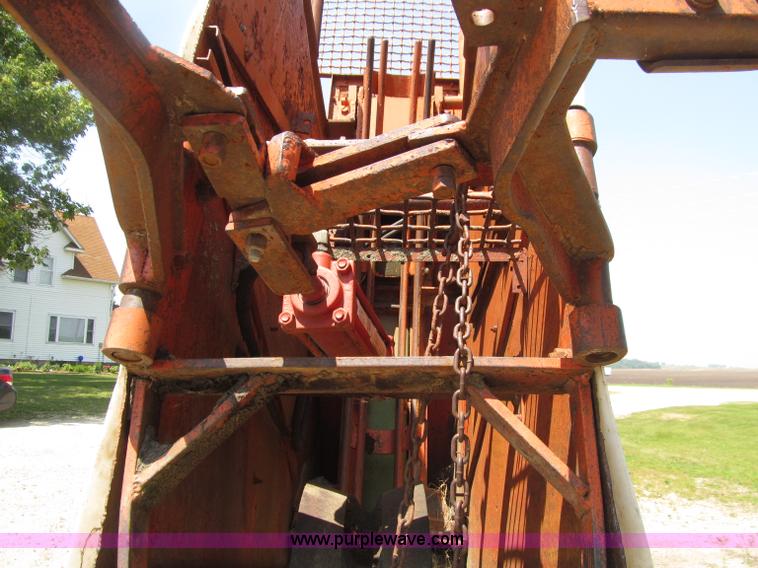 image for item D7437 Koehring 600 crawler wheel trencher