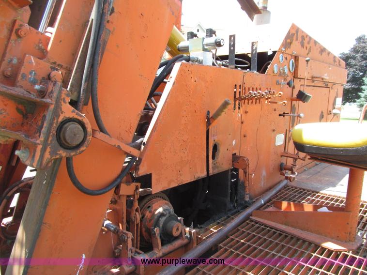 image for item D7437 Koehring 600 crawler wheel trencher