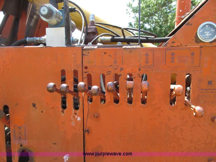 image for item D7437 Koehring 600 crawler wheel trencher