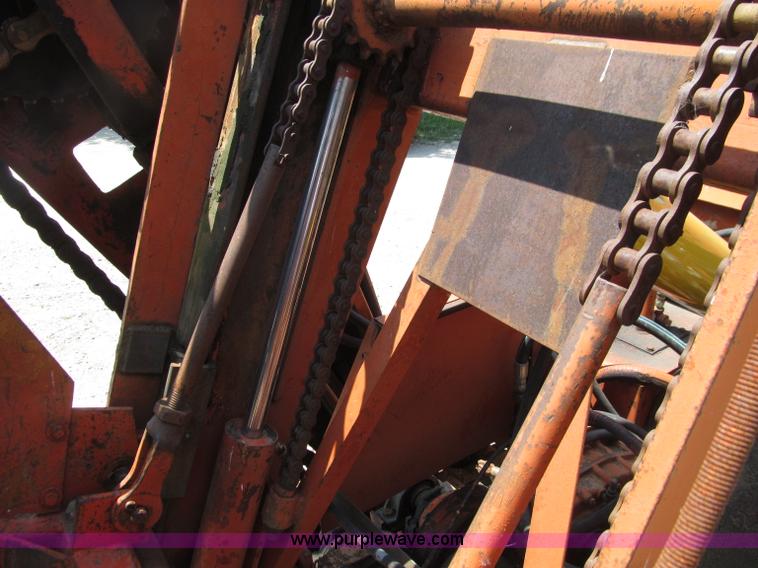 image for item D7437 Koehring 600 crawler wheel trencher