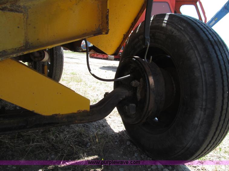 image for item D7438 Broderson MH42A self-propelled breaker