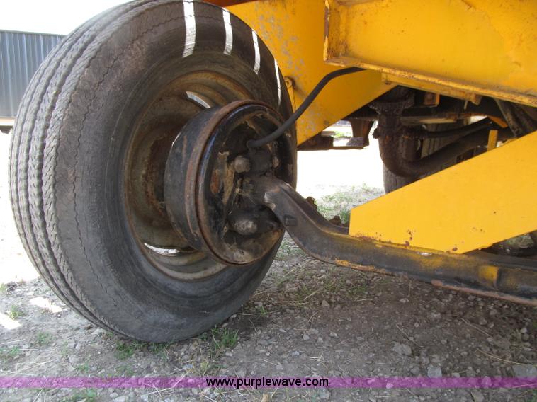 image for item D7438 Broderson MH42A self-propelled breaker