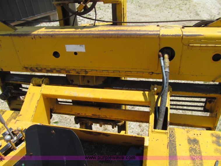 image for item D7438 Broderson MH42A self-propelled breaker