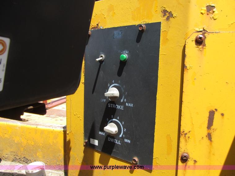 image for item D7438 Broderson MH42A self-propelled breaker