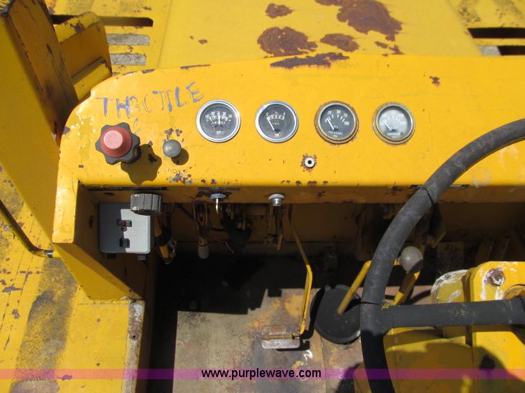 image for item D7438 Broderson MH42A self-propelled breaker