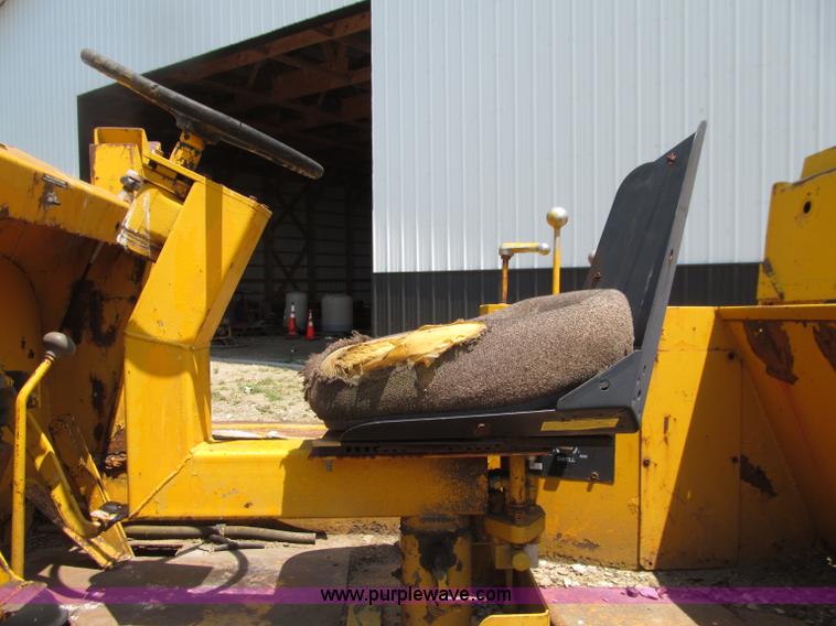 image for item D7438 Broderson MH42A self-propelled breaker