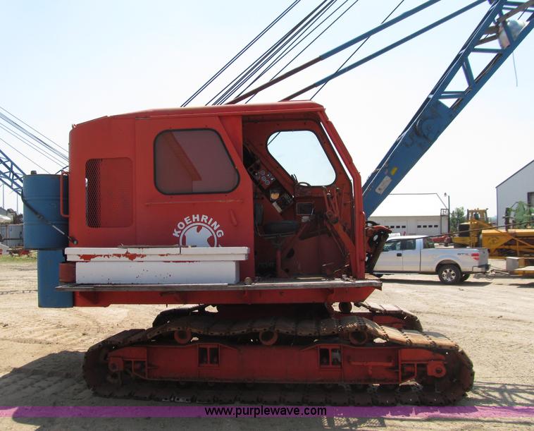 image for item D7439 1976 Koehring 305 crawler lattice boom crane