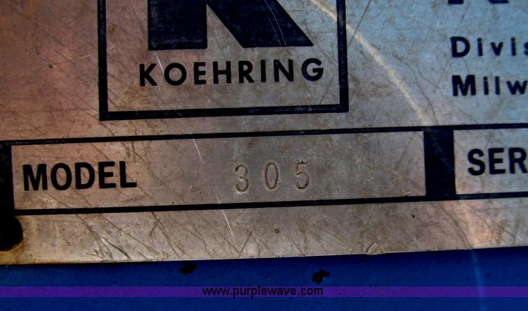 image for item D7439 1976 Koehring 305 crawler lattice boom crane