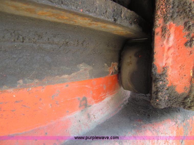 image for item D7439 1976 Koehring 305 crawler lattice boom crane