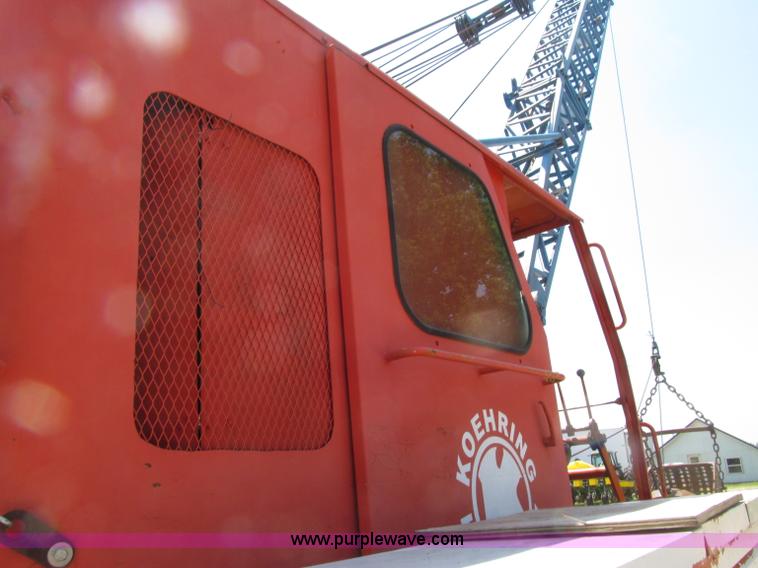 image for item D7439 1976 Koehring 305 crawler lattice boom crane