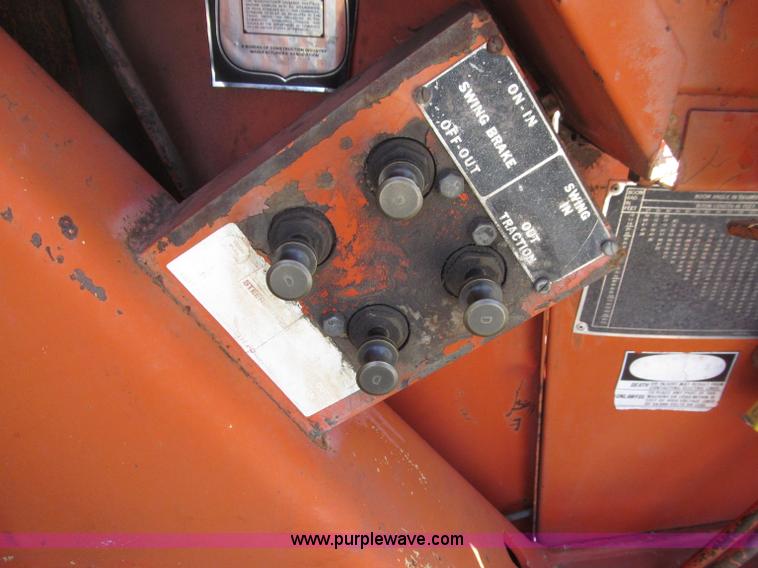 image for item D7439 1976 Koehring 305 crawler lattice boom crane