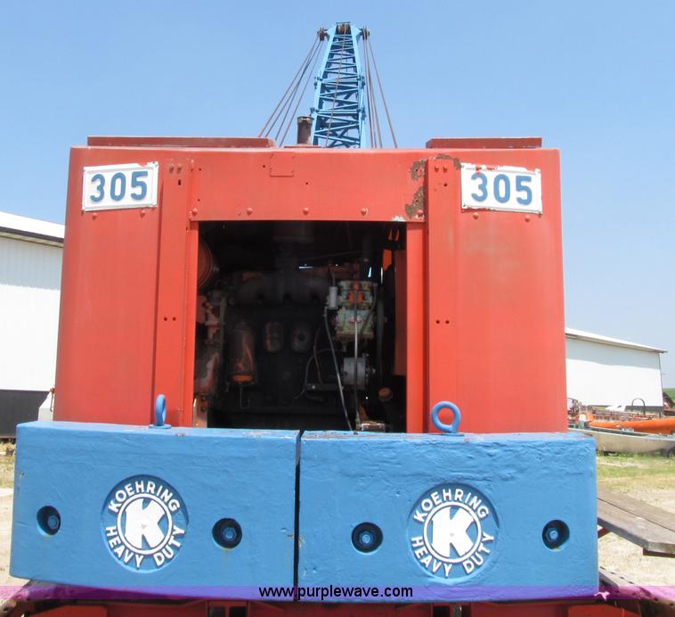 image for item D7440 1967 Koehring 305 crawler lattice boom crane