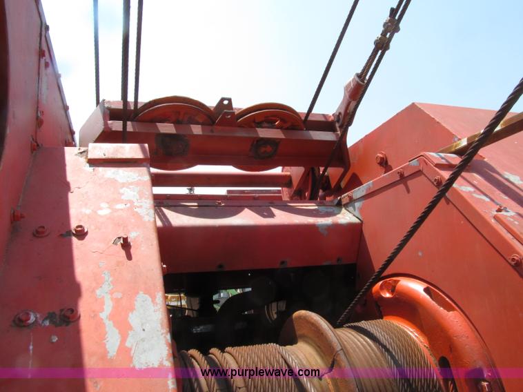image for item D7440 1967 Koehring 305 crawler lattice boom crane