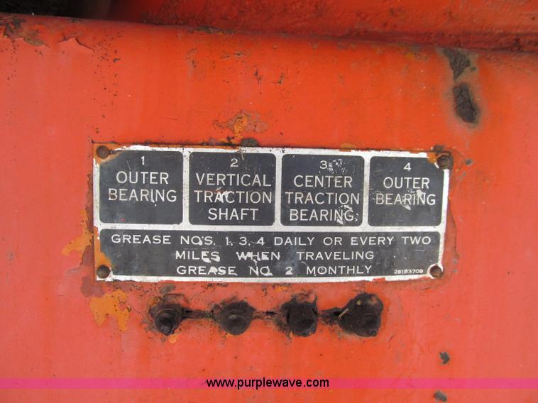 image for item D7440 1967 Koehring 305 crawler lattice boom crane